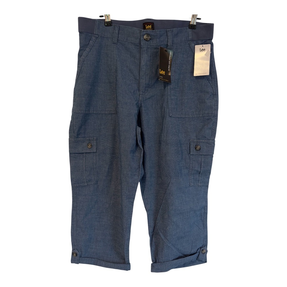 Lee Ultra Lux Comfort Cargo Capri Pants Blue Chambray Womens 12 M NEW